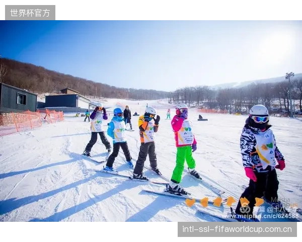 万科松花湖滑雪场交付的新一批租赁雪鞋,全面贯彻-40°C抗冲击标准以简化维护流程 万科松花湖滑雪场交付的新一批租赁雪鞋,全面贯彻-40°C抗冲击标准以简化维护流程
